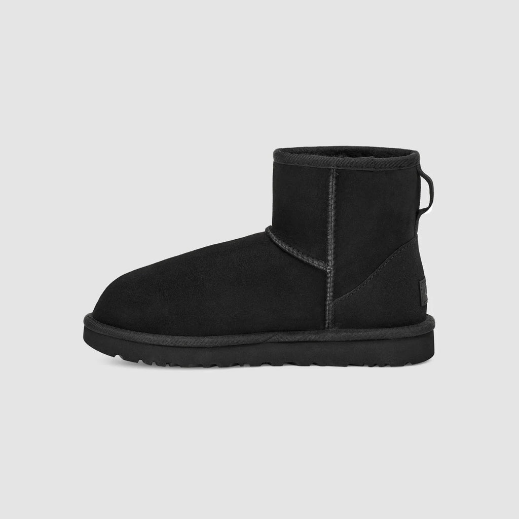 Cizme UGG Classic Mini II