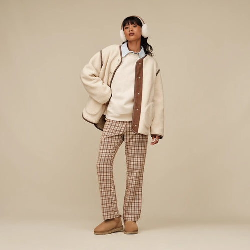 Cizme UGG Classic Ultra Mini